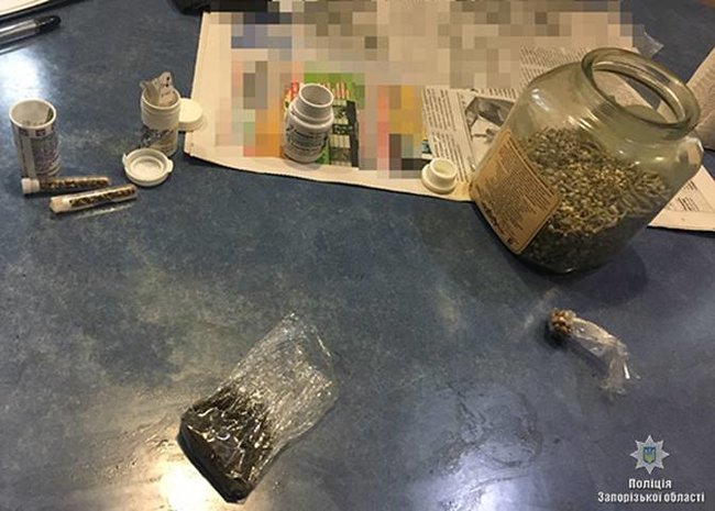 Поліція вилучила марихуани на півмільйона у жителя Мелітополя 02