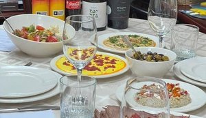 В спецпоезде до Киева для Уиткоффа и Кушнера приготовили ужин из крымскотатарских блюд. ФОТОрепортаж
