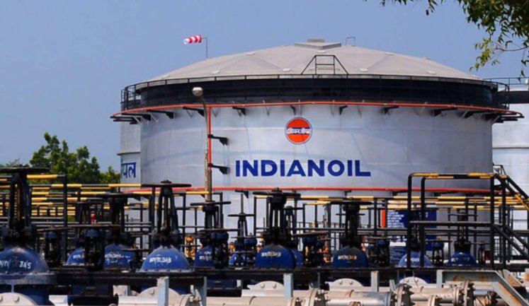 Индия впервые за семь лет закупила нефть у Ирана после отмены санкций США, - CNN