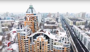 Українські топ-чиновники масово приватизують елітне службове житло. Серед них Муженко, судді Конституційного та Вищого господарського судів, - "Наші гроші". ВIДЕО
