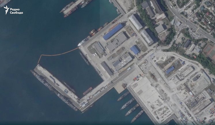Атака Сил обороны на Новороссийск: зафиксированы следы пожара на территории базы ВМФ РФ. ВИДЕО