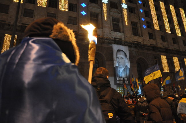 День народження Бандери в Києві відзначили смолоскипною ходою 15