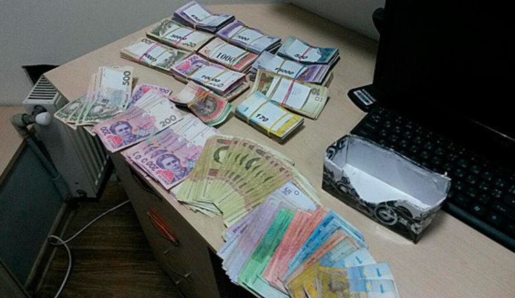 Полицейские пресекли работу 59 игорных заведений на Львовщине. ФОТОрепортаж
