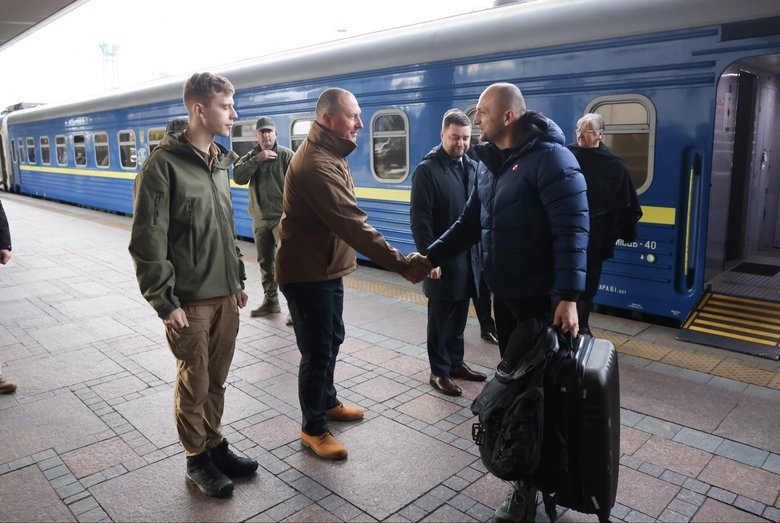 Croatian Defence Minister Anušić arrives in Kyiv