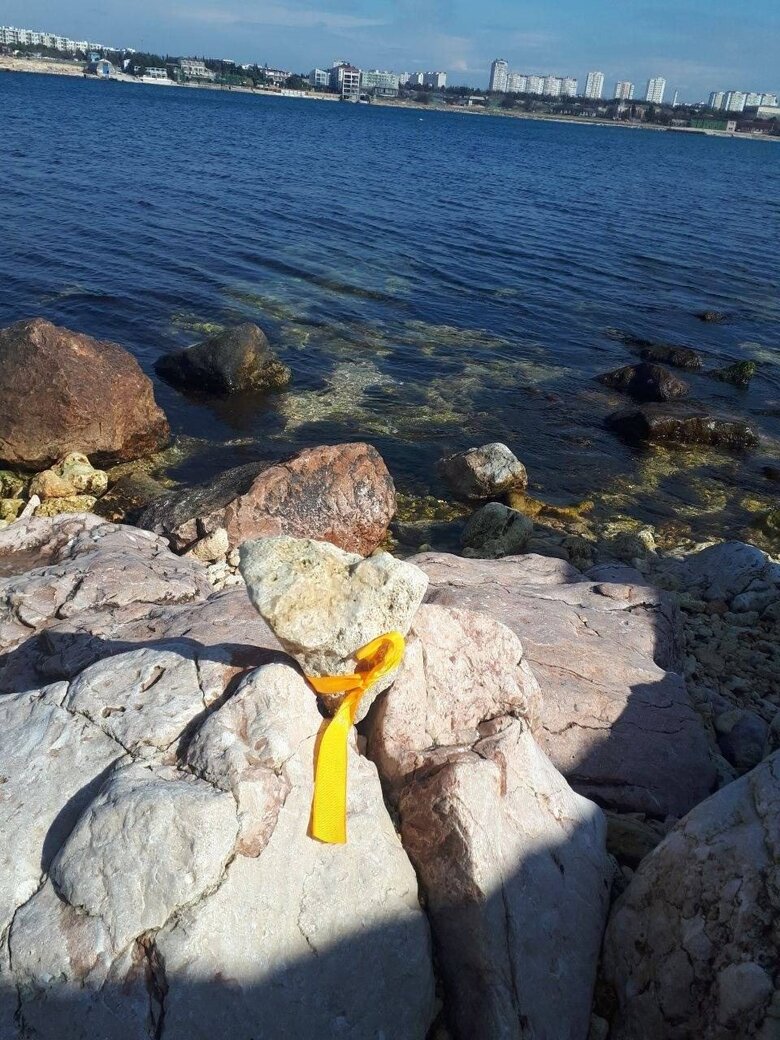 We are waiting for AFU!: Yellow Ribbon activists draw Russian symbols in Sevastopol and Feodosia and remind that Crimea is Ukraine 07