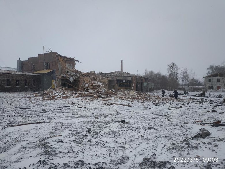 І тоді всі, хто міг працювати з РПГ-7, мухами – вийшли на вулицю Сумську – і вже готувалися до вуличних боїв, - драматична історія захисту міста Лебедин на Сумщині 04