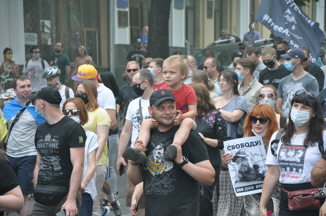 200 днів брехні: в Киеве состоялась акция в поддержку обвиняемых в убийстве Шеремета 32