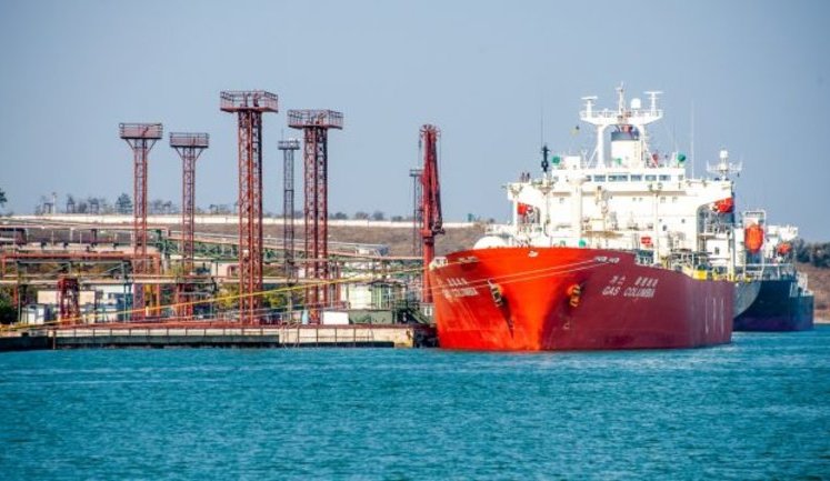 Росія вимагає відновити експорт аміаку через Україну в обмін на продовження "зернової угоди", – FT