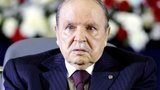 Президент Алжира Бутефлика ушел в отставку после 20 лет правления