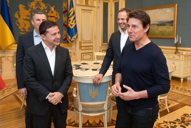 Zelenskyi meets with Tom Cruise in Kyiv 01