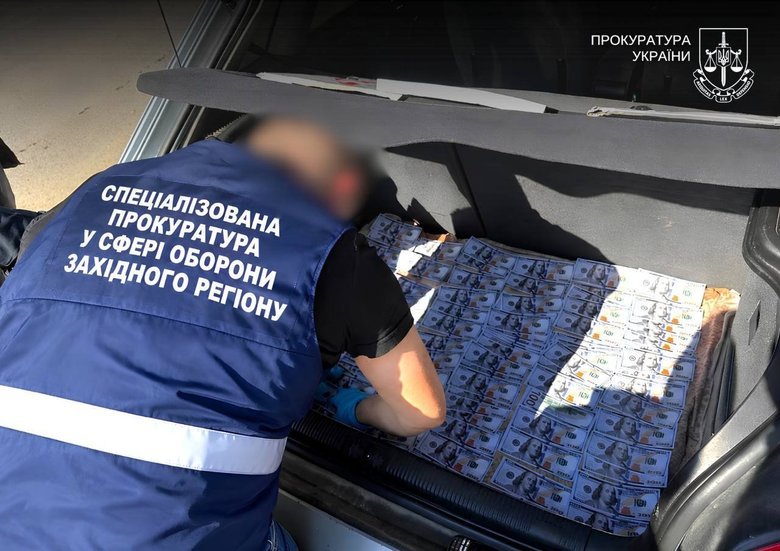 п'ятьох осіб підозрюють у торгівлі інвалідністю на Хмельниччині