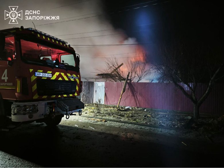 Масована атака БпЛА на Запоріжжя: горять будинки, є постраждалі