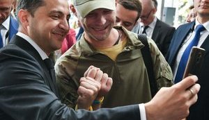 Держава вирішуватиме всі нагальні проблеми ветеранів, - Зеленський