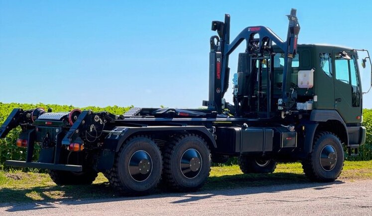 В июле к эксплуатации в Силах обороны допущено 7 новых образцов автомобилей, - Минобороны