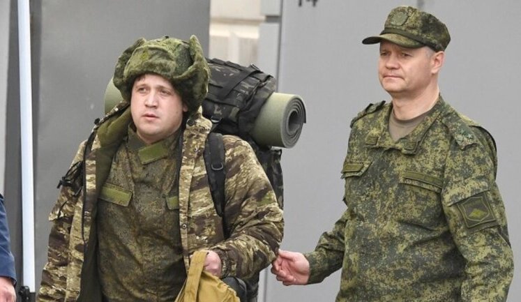 Российские захватчики на оккупированной Херсонщине создают сеть военкоматов, уже открыли вакансии в Геническе, - облсовет