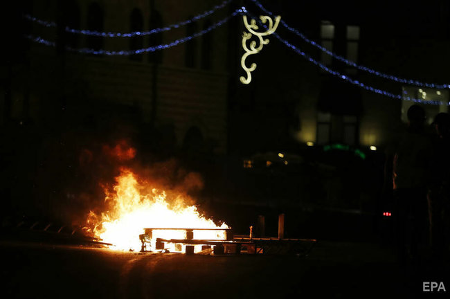 Ракетні обстріли і вуличні заворушення: кадри з Ізраїлю 27