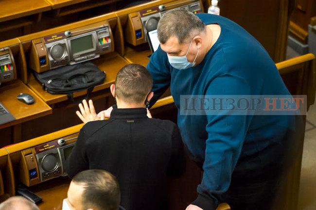 Приглашение на рюмку после принятия бюджета от Перебийниса, проблемы Литвиненко с ГФС, Третьякова откладывает деньги на пенсию, - день работы ВР 15 декабря 13