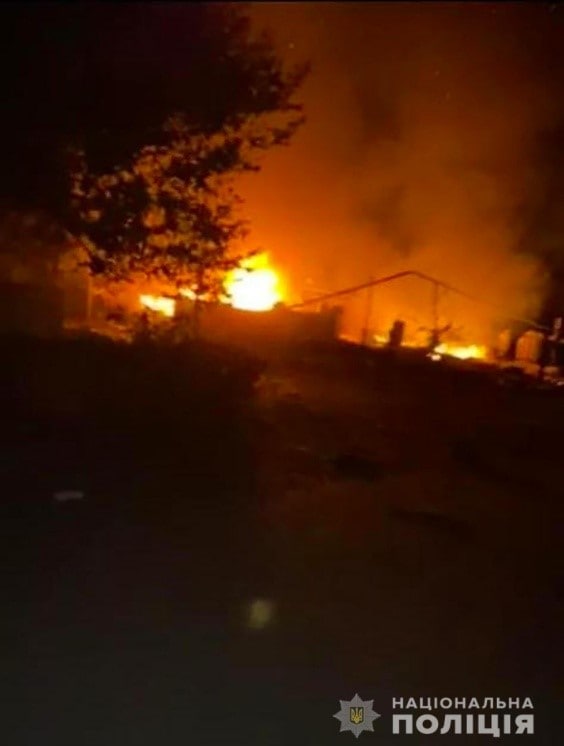 Последствия обстрелов рашистами Запорожья и области: разрушение предприятия и жилых домов. Есть погибшие и раненые 05