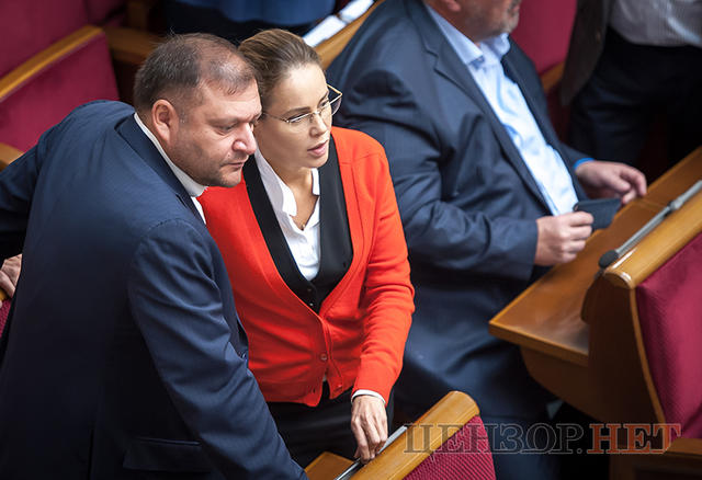 вр