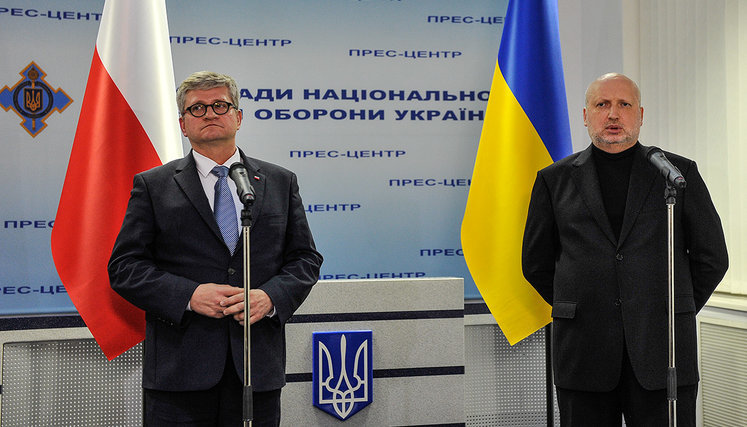Реформування безпеки та оборони під час війни - це "козир" для нарощування співпраці з НАТО, - глава Бюро нацбезпеки Польщі на зустрічі з Турчиновим. ФОТО
