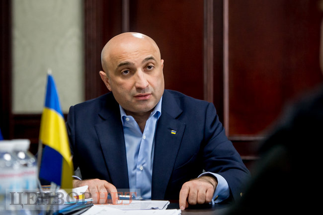 Заступник генпрокурора України Гюндуз Мамедов: Країна-окупант через підконтрольні адміністрації фінансово підтримує військові табори і псевдопатріотичні клуби. Дітей тут готують до бойових дій 01