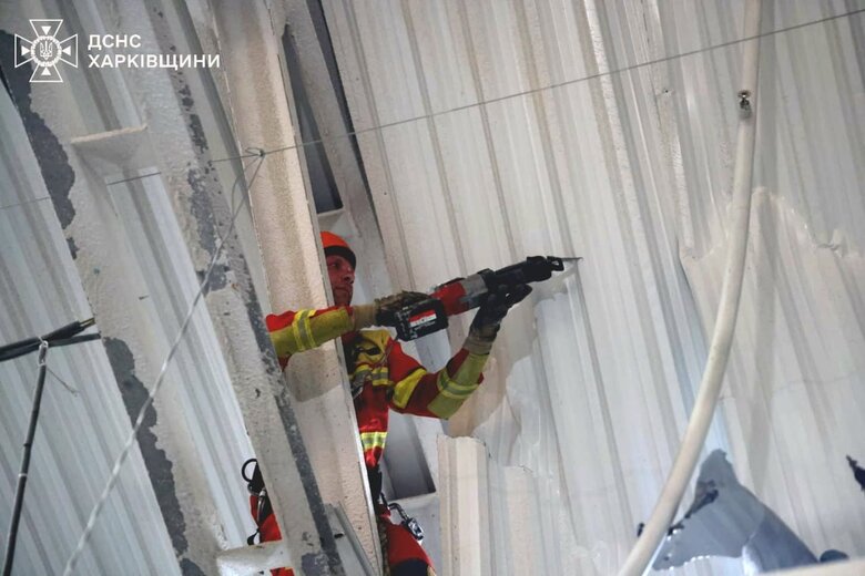 магазин в Харкові після обстрілу