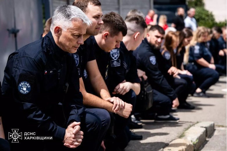 У Харкові попрощалися із загиблими рятувальниками