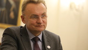Не оголосивши воєнний стан у 2014-му, президент порушив Конституцію, - Садовий