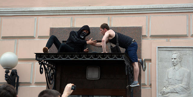Moscow police brutally dispersed opposition demonstration 04 Moscow police brutally dispersed opposition demonstration 04