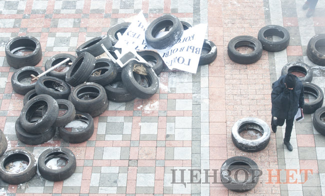Сутички біля Ради: девятьох протестувальників затримано, - Геращенко 07