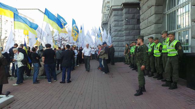 Наливайченко допрашивают как свидетеля по делу о незаконных пересечениях границы Медведчуком и экс-чиновниками в 2014-15 годах, - СБУ 02