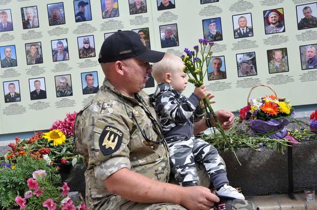 Kyiv commemorates fighters killed in Ilovaisk three years ago 27 Kyiv commemorates fighters killed in Ilovaisk three years ago 27