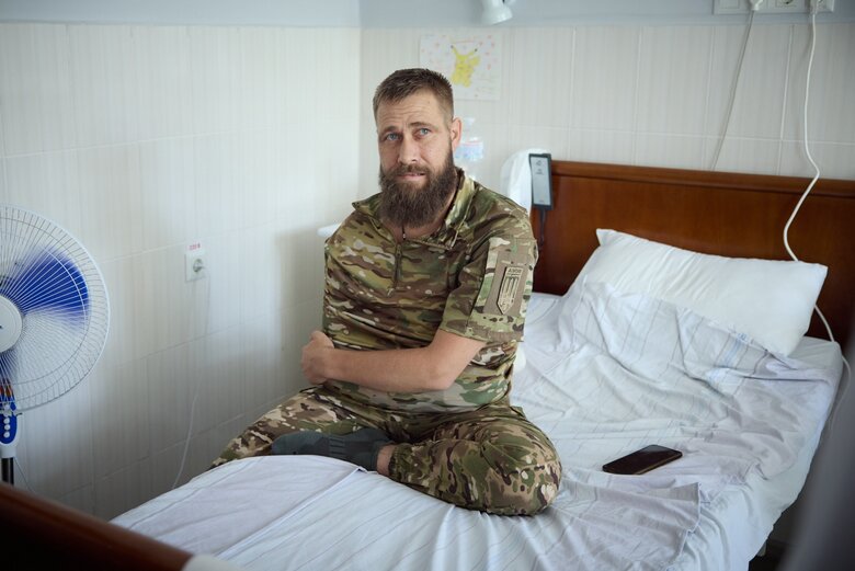 поранені військовослужбовці