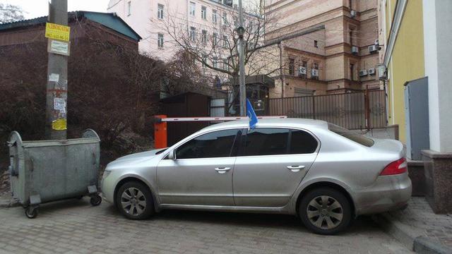 Automaidan blocked Nasirov in courthouse 05 Automaidan blocked Nasirov in courthouse 05