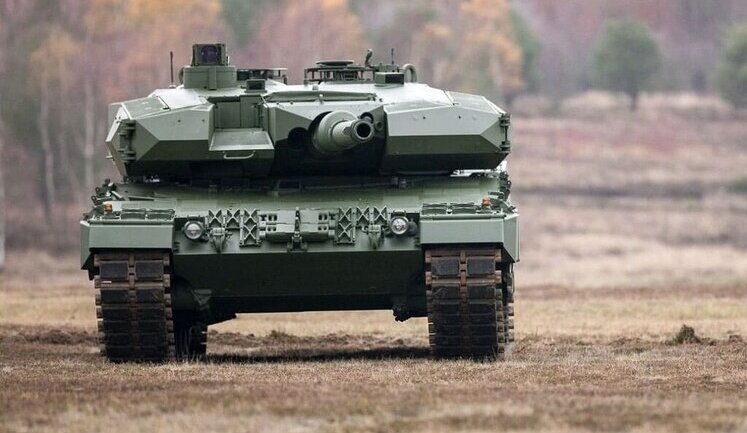 Украинский экипаж произвел первый выстрел из танка Leopard 2A6 на учениях в Германии, - посол Макеев. ВИДЕО