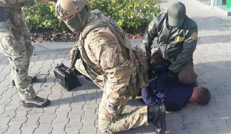 Винницкий юрист задержан на взятке пограничникам на Закарпатье. ФОТОрепортаж