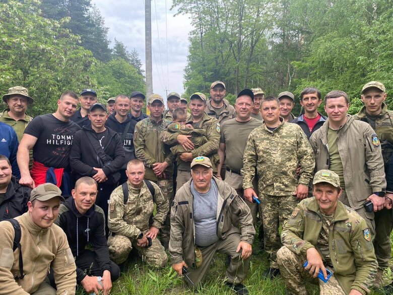 Дворічна дівчинка зникла на Харківщині. Шукали 3 дні, знайшли живою 02