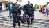 У Мінську силовики почали затримувати людей перед маршем протесту. ВІДЕО+ФОТОрепортаж