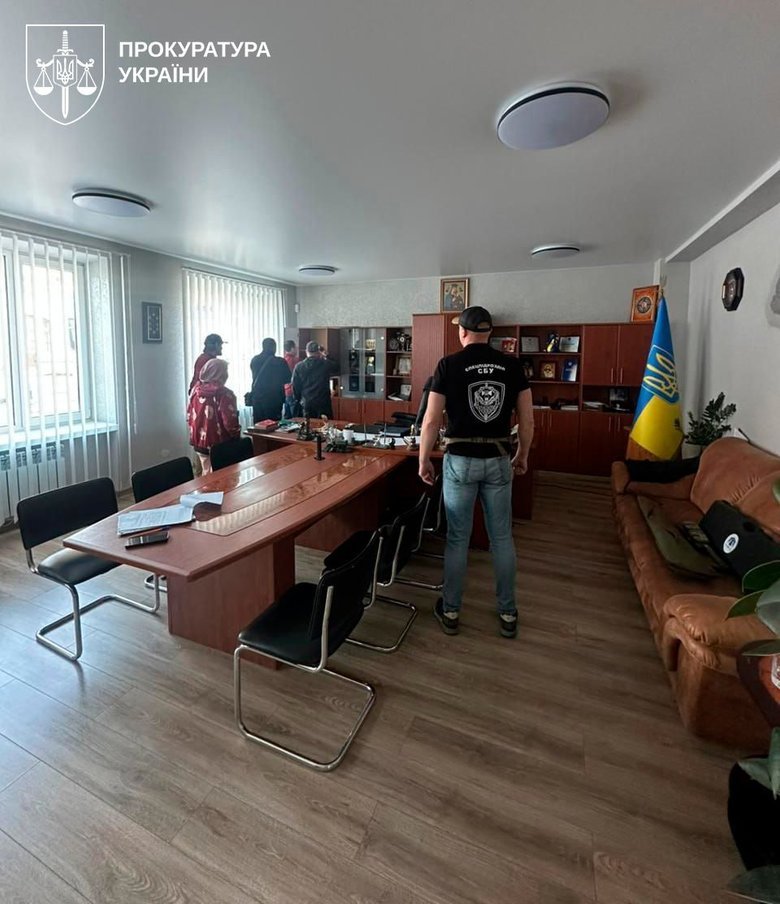 обшуки в нацполіції
