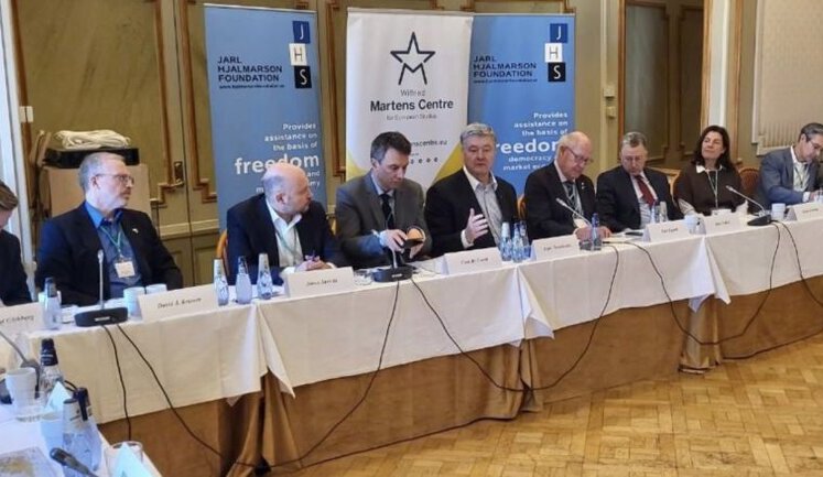 Нам больше не нужен ПДЧ, нам нужно начало переговоров по членству Украины в НАТО, - Порошенко