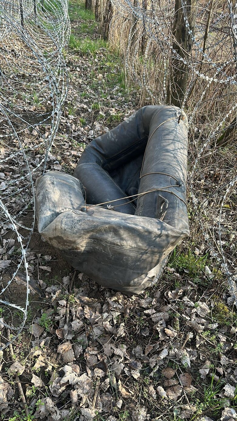 На Закарпатті врятували чоловіка, який намагався переплисти Тису