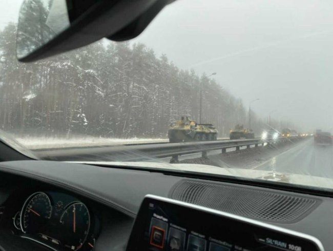 Бронетехника замечена на подъезде к Москве 01