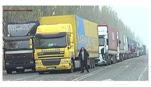 Russia completely bans Ukrainian trucks from its territory