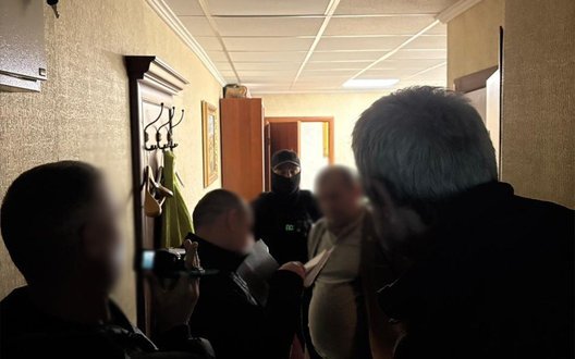 Відстрочка через догляд: у столиці затримано подружжя юристів та працівницю райдержадміністрації. ФОТОрепортаж