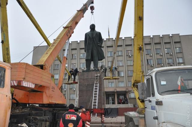 ленин памятник демонтаж