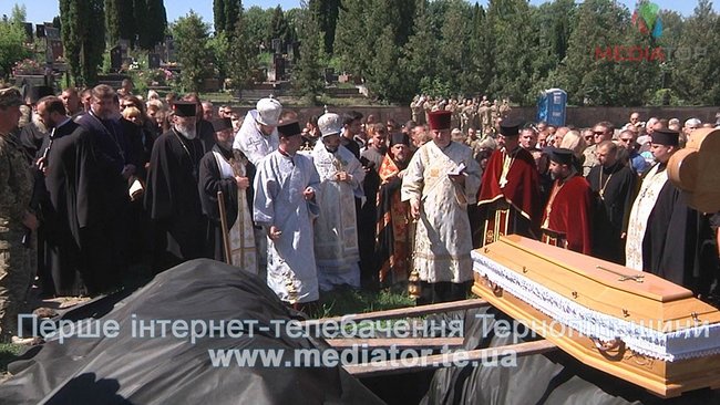 С погибшим воином Альфы Русланом Муляром простились в Тернополе 09