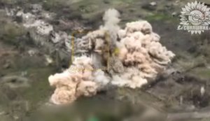 Пілот МіГ-29 авіабомбою знищив будинок, у якому перебували окупанти. ВIДЕО