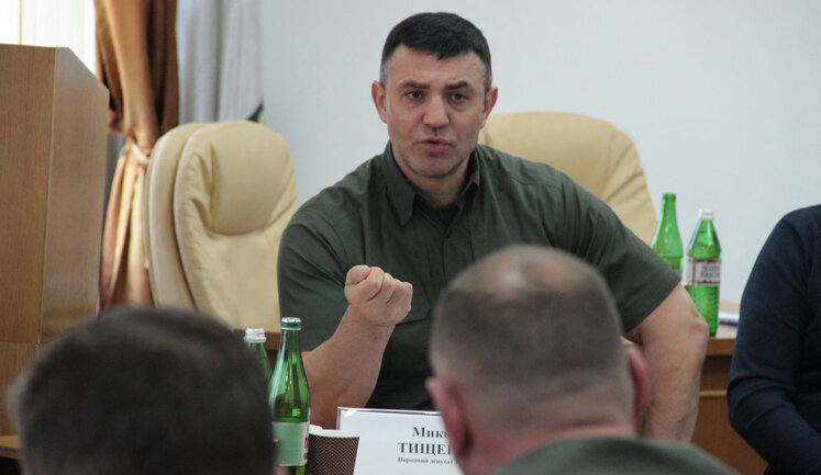 "Дело не в деньгах, а в резонансе": "Слуга народа" Тищенко пиарится на волонтерстве, - СМИ. ВИДЕО