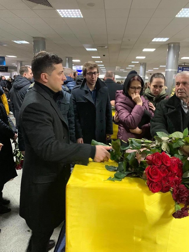 Керівництво держави висловило співчуття рідним загиблих в Ірані українців 04
