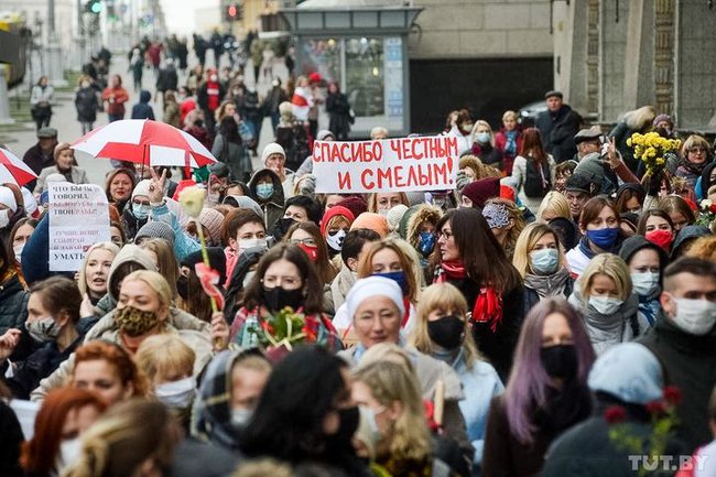 На акциях в Минске и Гродно начались задержания 04